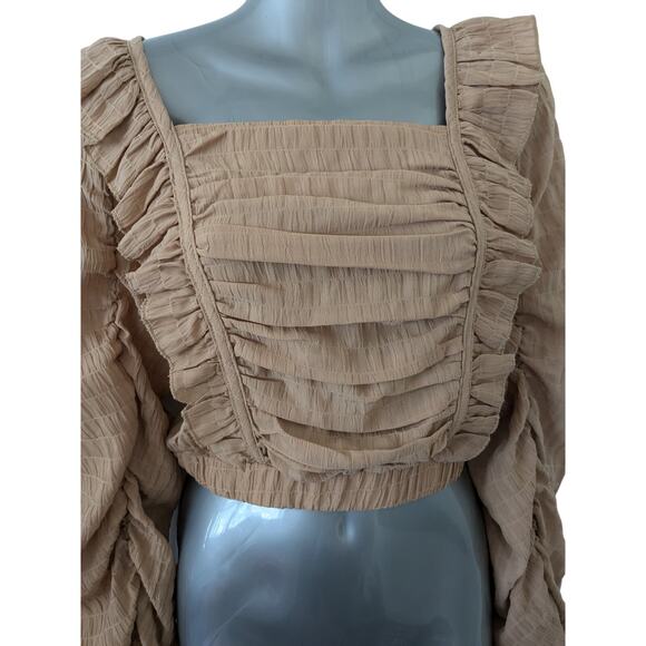 HYFVE Sz M ONLY ME Smocked Top With Dramatic Puffy, Flouncy Sleeves - Picture 2 of 6